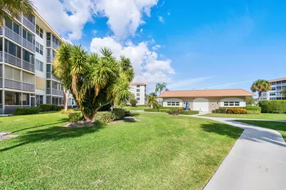 2717 Florida Boulevard, Unit #424, Delray Beach, FL 33483 - Photo 15