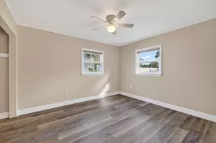 607 SE Cortez Ave, Stuart, FL 34994 - Photo 17