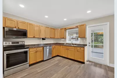 607 SE Cortez Avenue, Stuart, FL 34994 - Photo 9