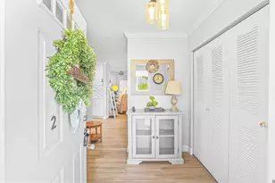 1203 S Lakes End Dr, Fort Pierce, FL 34982 - Photo 3