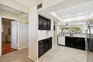 3075 E Gardens East Dr Unit, Palm Beach Gardens, FL 33410 - Photo 3