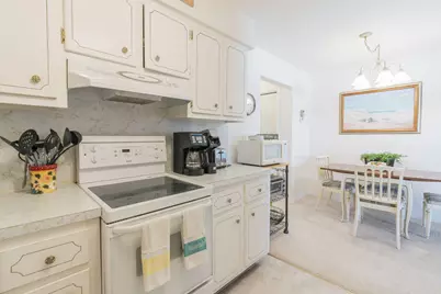 228 Hibiscus Avenue, Unit #334, Lauderdale by the Sea, FL 33308 - Photo 11