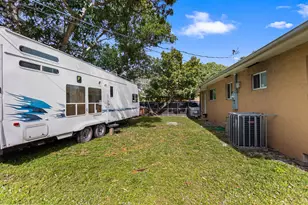 13150 NW 10th Ave, North Miami, FL 33168 - Photo 9