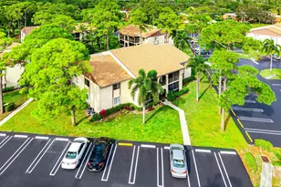 325 Knotty Pine Cir, Greenacres, FL 33463 - Photo 19