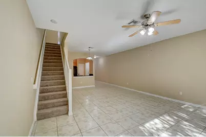 121 Hemingway Court, Palm Springs, FL 33461 - Photo 17