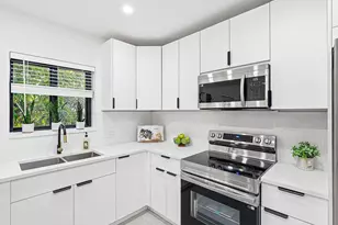 447 36th St, West Palm Beach, FL 33407 - Photo 13