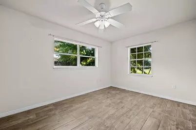 1875 45th Avenue, Vero Beach, FL 32966 - Photo 9