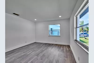 1549 W 19th Street, Riviera Beach, FL 33404 - Photo 23