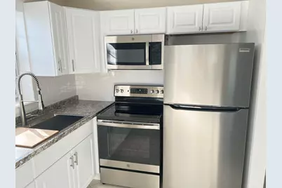 162 Camden G, West Palm Beach, FL 33417 - Photo 7