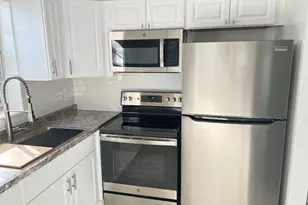 162 Camden G, West Palm Beach, FL 33417 - Photo 7