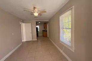 400 Metcalf Ct, West Palm Beach, FL 33407 - Photo 9