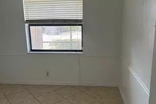 10016 Winding Lake Rd, Sunrise, FL 33351 - Photo 9