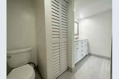 97 Lake Arbor Drive, Palm Springs, FL 33461 - Photo 23