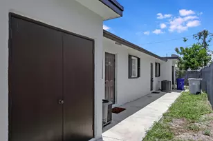350 NE 25th Ct, Pompano Beach, FL 33064 - Photo 3
