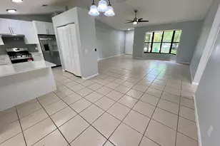 2617 SW Chestnut Ln, Port Saint Lucie, FL 34953 - Photo 9