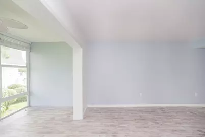 1901 Indian River Boulevard, Unit #205 E, Vero Beach, FL 32960 - Photo 7