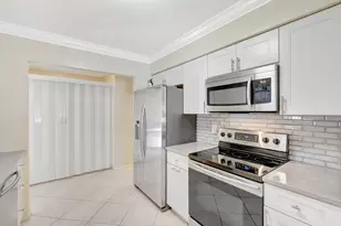 3792 NE 19th Ave, Oakland Park, FL 33308 - Photo 21