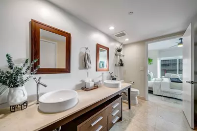 475 Brickell Avenue, Unit #4611, Miami, FL 33131 - Photo 17