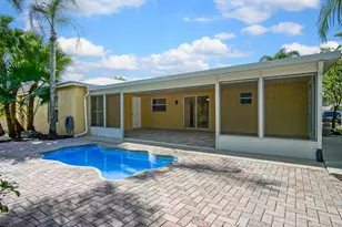685 NW Monroe St, Port Saint Lucie, FL 34983 - Photo 25