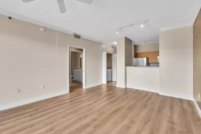 616 Clearwater Park Road, Unit #508, West Palm Beach, FL 33401 - Photo 9