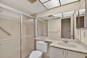 7770 Tahiti Ln, Lake Worth, FL 33467 - Photo 17