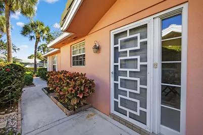 4153 Royal Oak Drive, Palm Beach Gardens, FL 33410 - Photo 9