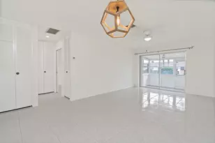 2557 Dudley Dr W, West Palm Beach, FL 33415 - Photo 9