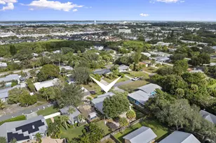 339 SW Winnachee Dr, Stuart, FL 34994 - Photo 49