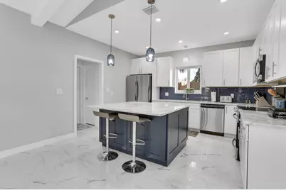 2019 NE 14th Court, Fort Lauderdale, FL 33304 - Photo 3