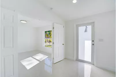 13875 63rd Lane N, The Acreage, FL 33470 - Photo 11