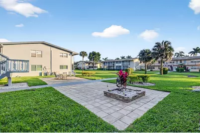 46 Waltham B, West Palm Beach, FL 33417 - Photo 13