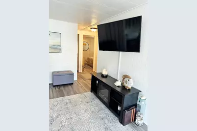 10 SE La Mesa, Port Saint Lucie, FL 34952 - Photo 5