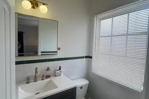 2261 NE 67th St, Fort Lauderdale, FL 33308 - Photo 9