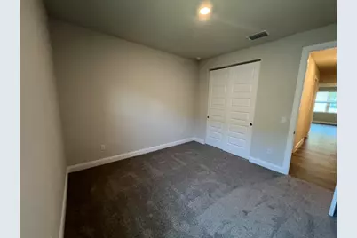 6305 NW Cloverdale Avenue, Port Saint Lucie, FL 34987 - Photo 15