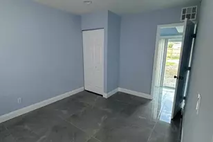 5665 Daphne Dr, West Palm Beach, FL 33415 - Photo 5
