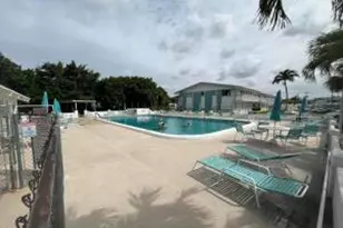 2020 Lake Osborne Dr, Lake Worth Beach, FL 33461 - Photo 27