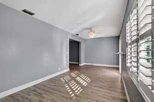 5926 Los Alamos Ln, Delray Beach, FL 33484 - Photo 15