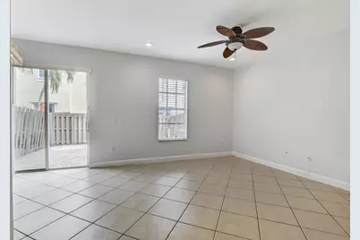 8657 Blaze Court, Davie, FL 33328 - Photo 9