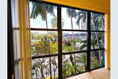 800 Parkview Drive, Unit #225, Hallandale Beach, FL 33009 - Photo 3