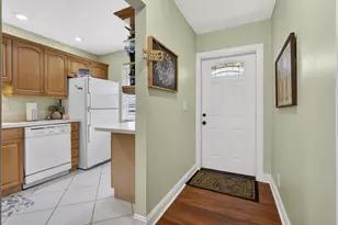 135 Lake Anne Dr, West Palm Beach, FL 33411 - Photo 5