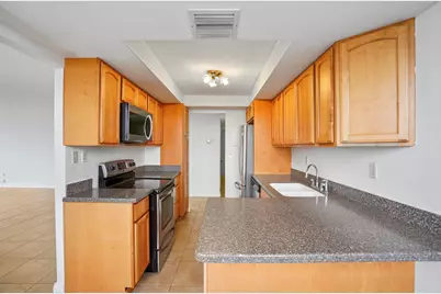 18051 Biscayne Boulevard, Unit #1504, Aventura, FL 33160 - Photo 11