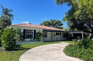 360 Alhambra Pl, West Palm Beach, FL 33405 - Photo 3