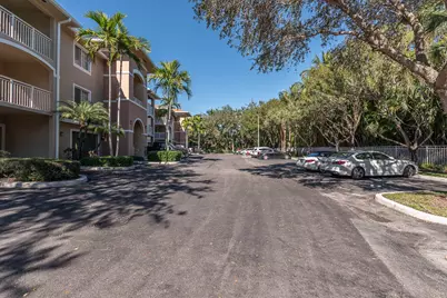 6511 Emerald Dunes Drive, Unit #108, Royal Palm Beach, FL 33411 - Photo 5