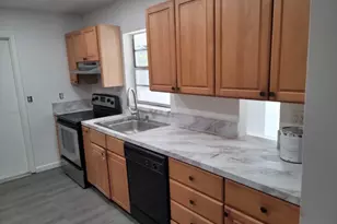 408 E Coconut Ave, Port Saint Lucie, FL 34952 - Photo 13