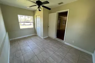 166 S Entrada Ave, Port Saint Lucie, FL 34952 - Photo 5