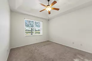 558 Waverly Cir, Port Saint Lucie, FL 34983 - Photo 17