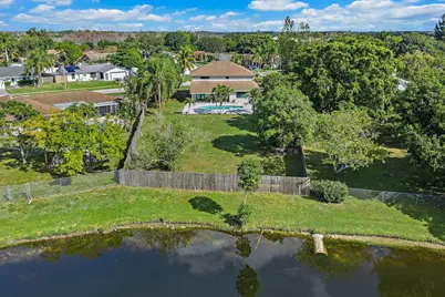 208 Las Palmas Street, Royal Palm Beach, FL 33411 - Photo 49