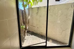 631 Executive Center Dr, West Palm Beach, FL 33401 - Photo 17