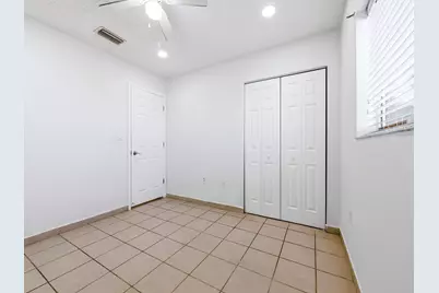 2925 W 80th Street, Unit #208, Hialeah, FL 33018 - Photo 17