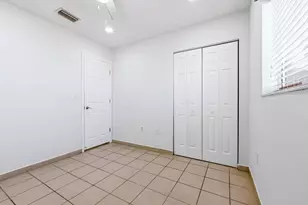 2925 W 80th St, Hialeah, FL 33018 - Photo 17